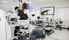 机器人与“脊髓假体”首次无缝集成 更有效地激活运动神经元