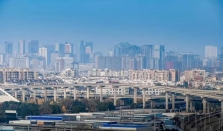 中国首个L4级自动驾驶公交白皮书发布，首条线路将在成都推出