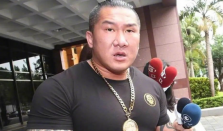 台网红“馆长”批绿媒:被你们骗好苦 台湾网红“馆长”直播大陆现状